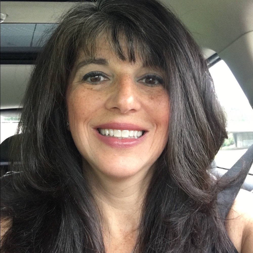 Meet your Posher, Lisa